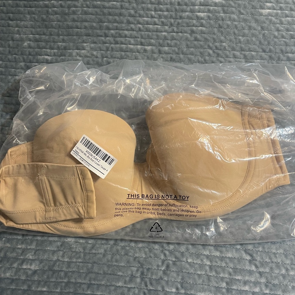 Convertible strapless bra 42B
